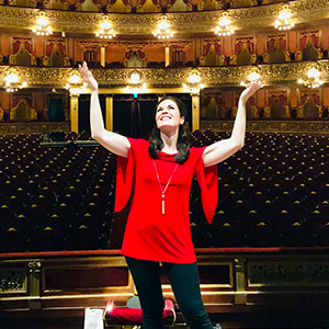 Sarah Jane debuts at Teatro Colón!